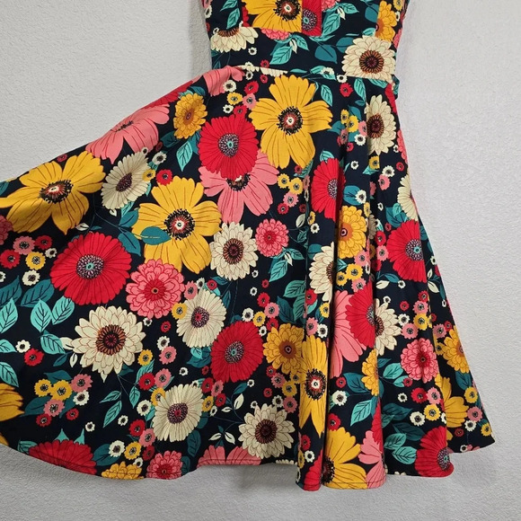 Eva Rose Floral Retro Fit And Flare Swing Dress Size Medium NWT Pinup Rockabilly - Picture 6 of 12